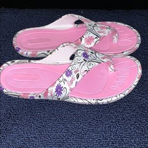 EUC Flip Flops, size 7